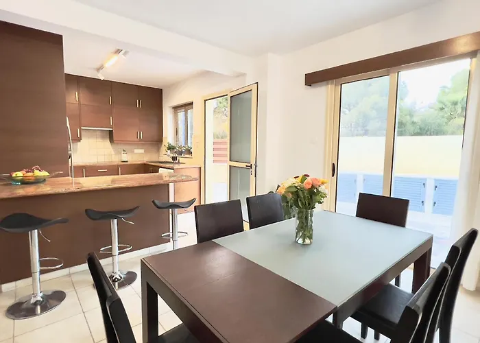 Vila Coral Azure Paphos