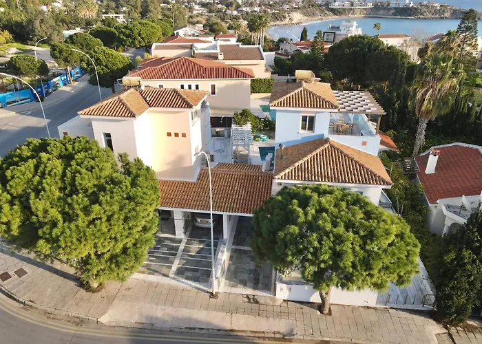 Vila Coral Azure Paphos